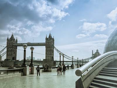 London City Hall 400x300